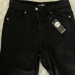 Boohoo Black high rise mom jeans